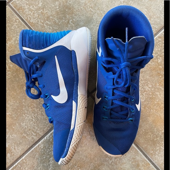 NIKE BOYS Lightweight Dual Fusion High Too Sneaker - Picture 2 of 10